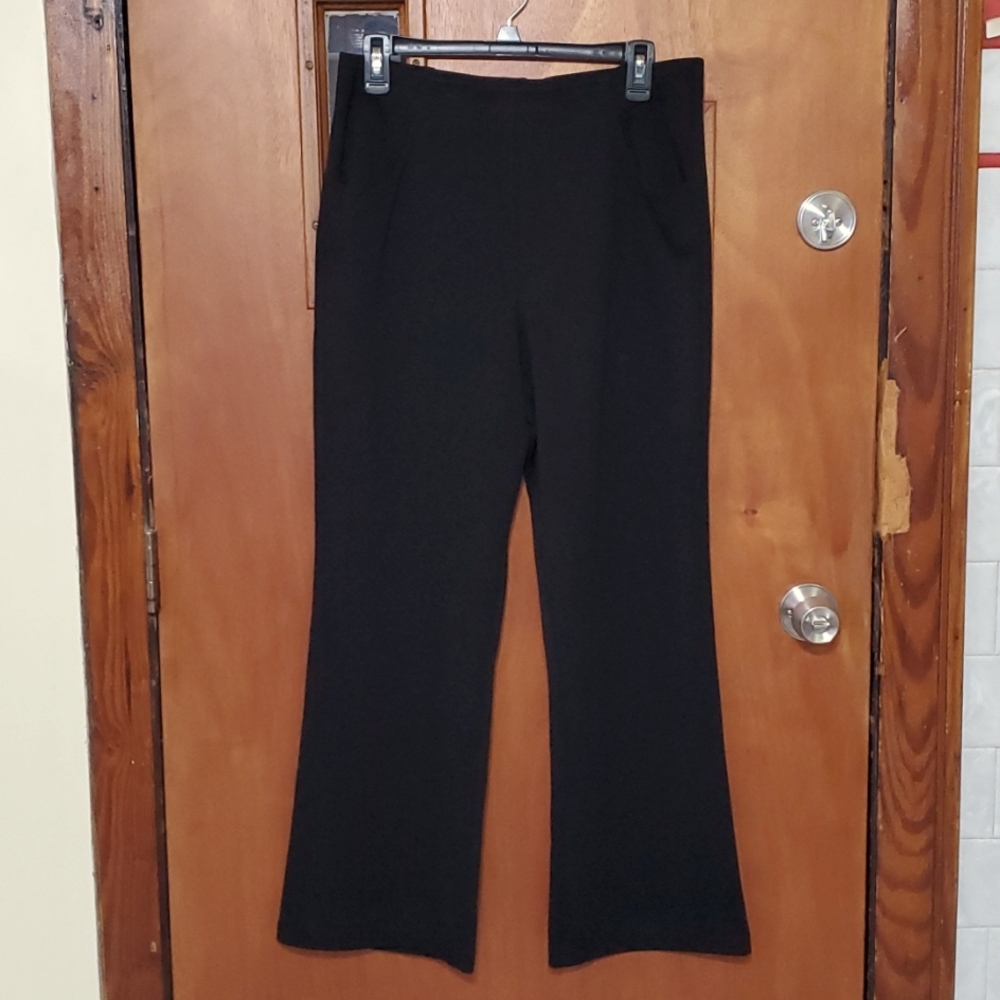 Liz Claiborne elastic waist pants. Size M, petite in black.